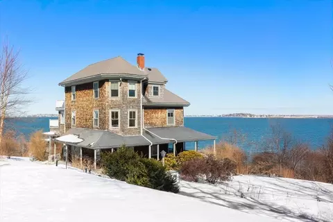 55 Whiton Ave, Hingham, MA 02043