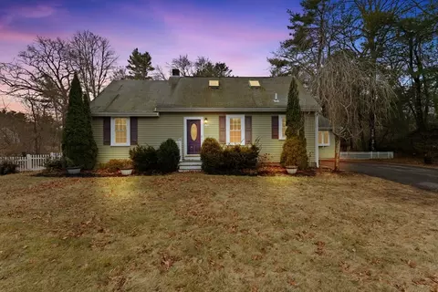 175 White St, Raynham, MA 02767