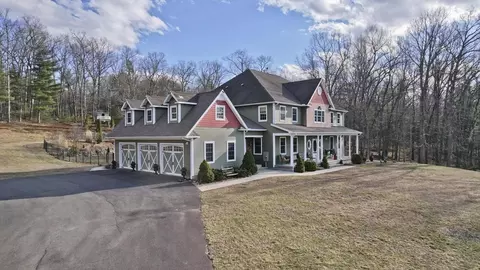 59 Old Feeding Hills Rd, Westfield, MA 01085