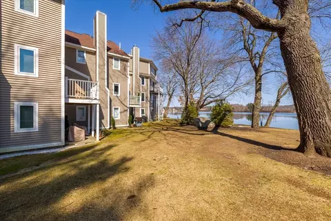 Exterior - 69 Pointe Rok Dr #69, Worcester, MA 01604 photo 3 of 6