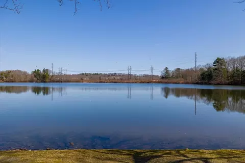 View/Area - 69 Pointe Rok Dr #69, Worcester, MA 01604 photo 3 of 12