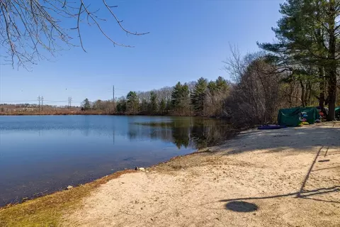 View/Area - 69 Pointe Rok Dr #69, Worcester, MA 01604 photo 4 of 12