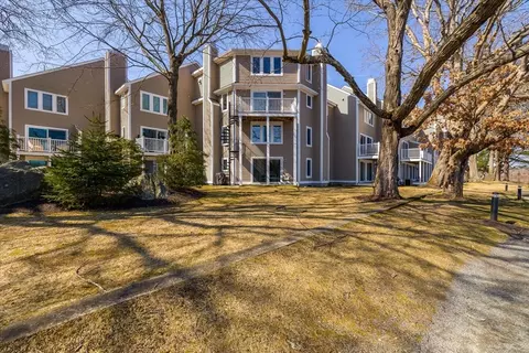 Exterior - 69 Pointe Rok Dr #69, Worcester, MA 01604 photo 5 of 6