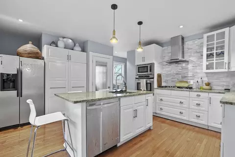 183 Nichols St, Everett, MA 02149 photo 4