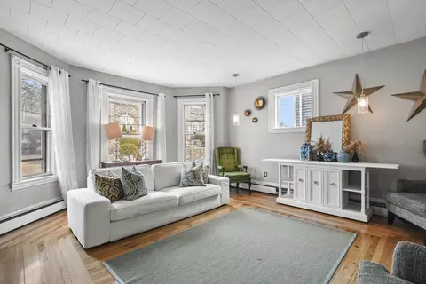 183 Nichols St, Everett, MA 02149 photo 2