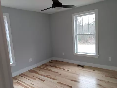 Bedroom - 55 Eastern Ave, Deerfield, MA 01342 photo 1 of 4