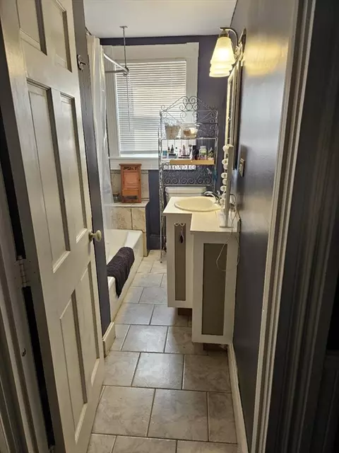 21 Vestal, Fall River, MA 02721 photo 3