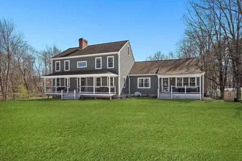 39 High St, Wilmington, MA 01887