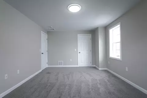 182 Jasper St, Springfield, MA 01109 photo 13