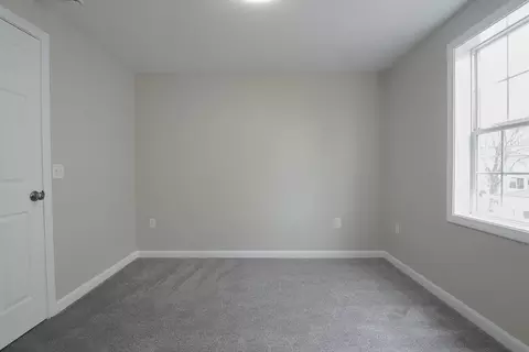 182 Jasper St, Springfield, MA 01109 photo 16