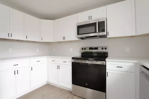 182 Jasper St, Springfield, MA 01109 photo 22