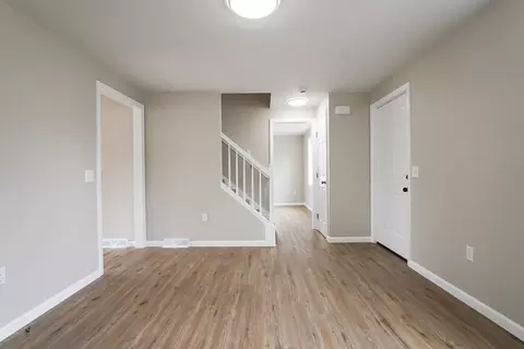 182 Jasper St, Springfield, MA 01109 photo 7