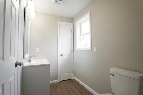 182 Jasper St, Springfield, MA 01109 photo 14