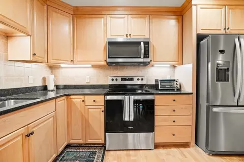 135 Beach Rd #B101, Salisbury, MA 01952