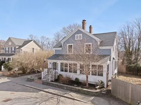 15 Harborview Rd, Hull, MA 02045 photo 2