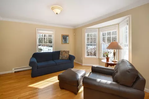 7 Carriage Ln, Maynard, MA 01754 photo 8