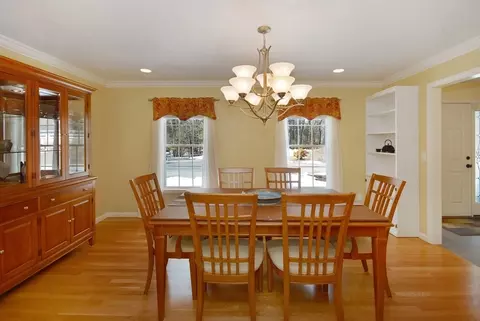 7 Carriage Ln, Maynard, MA 01754 photo 7