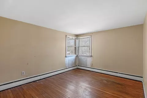Bedroom - 10 Conner Rd, Beverly, MA 01915 photo 2 of 4