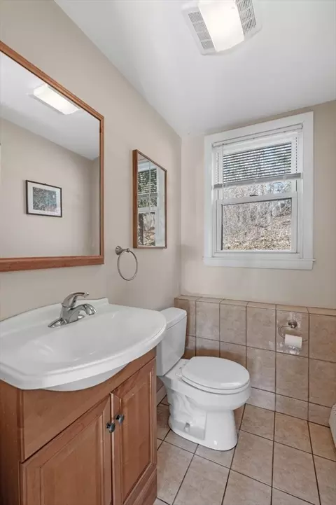 Bath - 10 Conner Rd, Beverly, MA 01915 photo 2 of 2