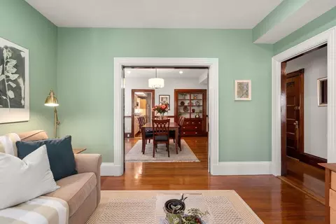 122 Davis Ave #2, Brookline, MA 02445 photo 3
