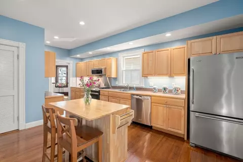 122 Davis Ave #2, Brookline, MA 02445 photo 6