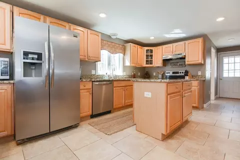 42 Conservation Dr, Douglas, MA 01516 photo 12