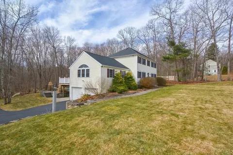 42 Conservation Dr, Douglas, MA 01516 photo 6