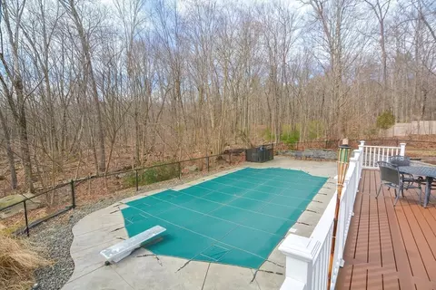 42 Conservation Dr, Douglas, MA 01516 photo 11