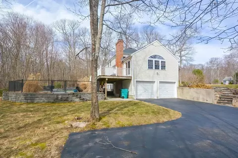 42 Conservation Dr, Douglas, MA 01516 photo 7