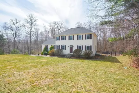 42 Conservation Dr, Douglas, MA 01516 photo 4