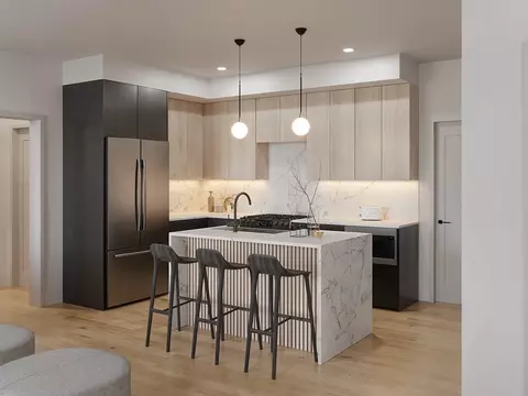 230 Everett St #3, Boston, MA 02128
