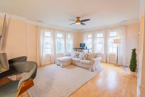 13 Morgan Dr #101, Natick, MA 01760
