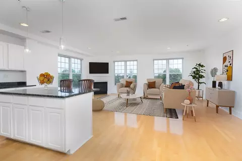 1306 Columbia Rd #5A, Boston, MA 02127