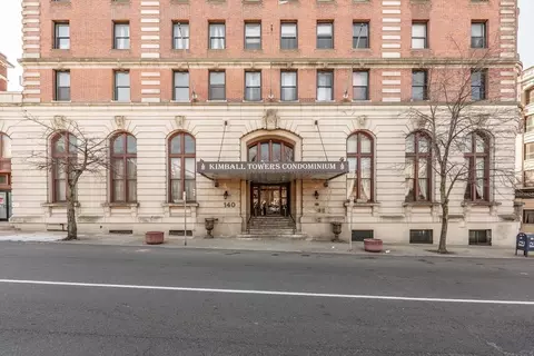 140 Chestnut St #105, Springfield, MA 01103
