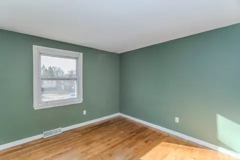 50 Drumlin Rd, Springfield, MA 01108 photo 13