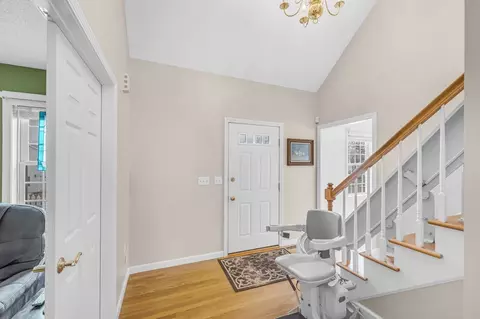 Entry Way - 26 Gates Ave, Springfield, MA 01118 photo 2 of 3