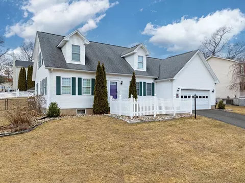 Exterior - 26 Gates Ave, Springfield, MA 01118 photo 2 of 2