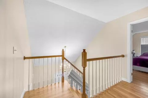 Entry Way - 26 Gates Ave, Springfield, MA 01118 photo 3 of 3
