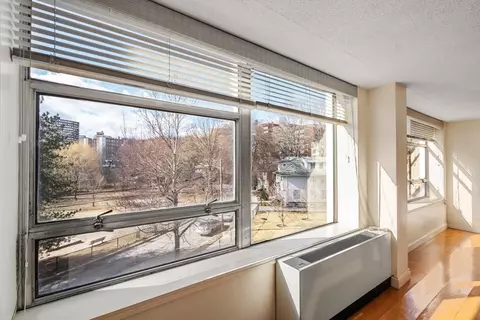 80 Park St #22, Brookline, MA 02446 photo 17