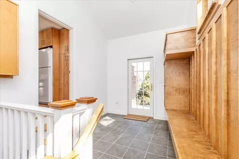 Entry Way - 8 Donegal Cir, Danvers, MA 01923 photo 2 of 3