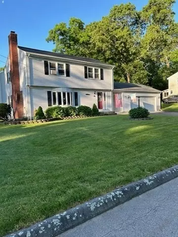 108 Dewey Ave, Attleboro, MA 02703