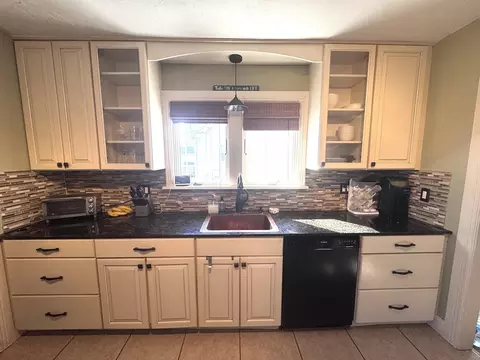 Kitchen - 37 Mann St, Worcester, MA 01602 photo 1 of 4
