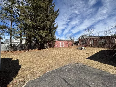 76 South St, Ware, MA 01082 photo 35