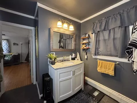 76 South St, Ware, MA 01082 photo 17