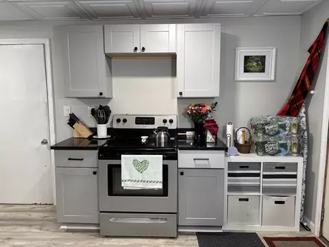 76 South St, Ware, MA 01082 photo 9
