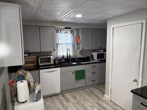76 South St, Ware, MA 01082 photo 5