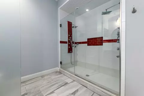 Bath - 100 Kirkbride Dr #227, Danvers, MA 01923 photo 2 of 4
