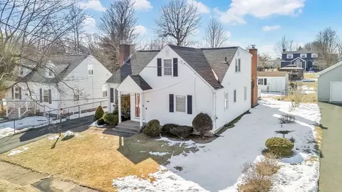188 Winton St, Springfield, MA 01118
