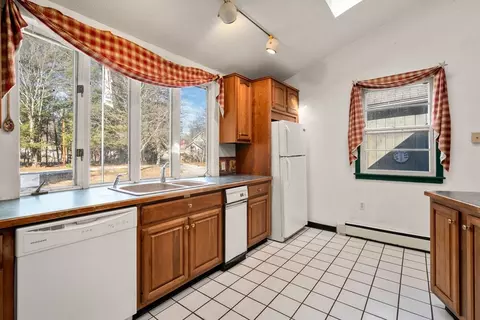 27 Fairview Ave, Dudley, MA 01571 photo 5