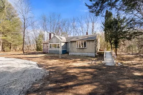 27 Fairview Ave, Dudley, MA 01571 photo 18